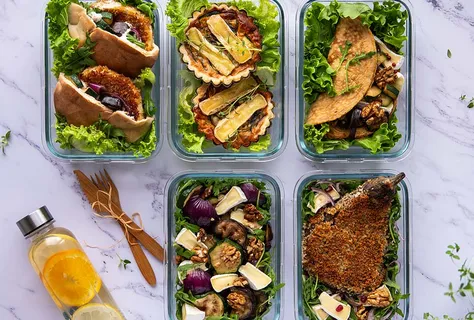 Lunchbox-Ideen mit Camembert und Gemüse