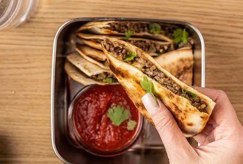 Quesadilla mit Rindfleisch und Champignons