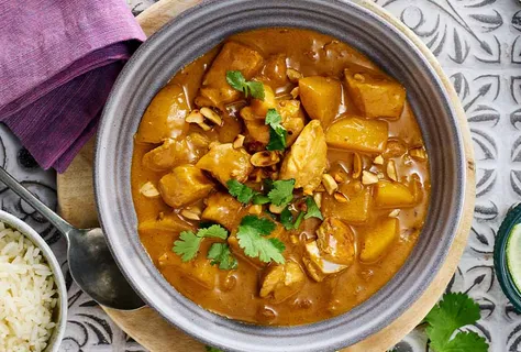 Massaman-Curry mit Hendl und Ponzu