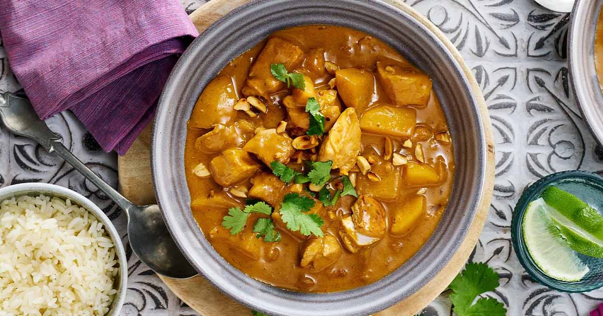 Massaman-Curry mit Hendl und Ponzu | Rezept | Kikkoman