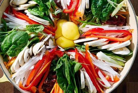 Koreanischer Jeongol Hot Pot „Sukiyaki“