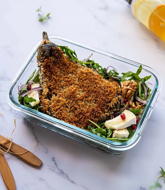 Knusprige Melanzani mit Camembert-Salat