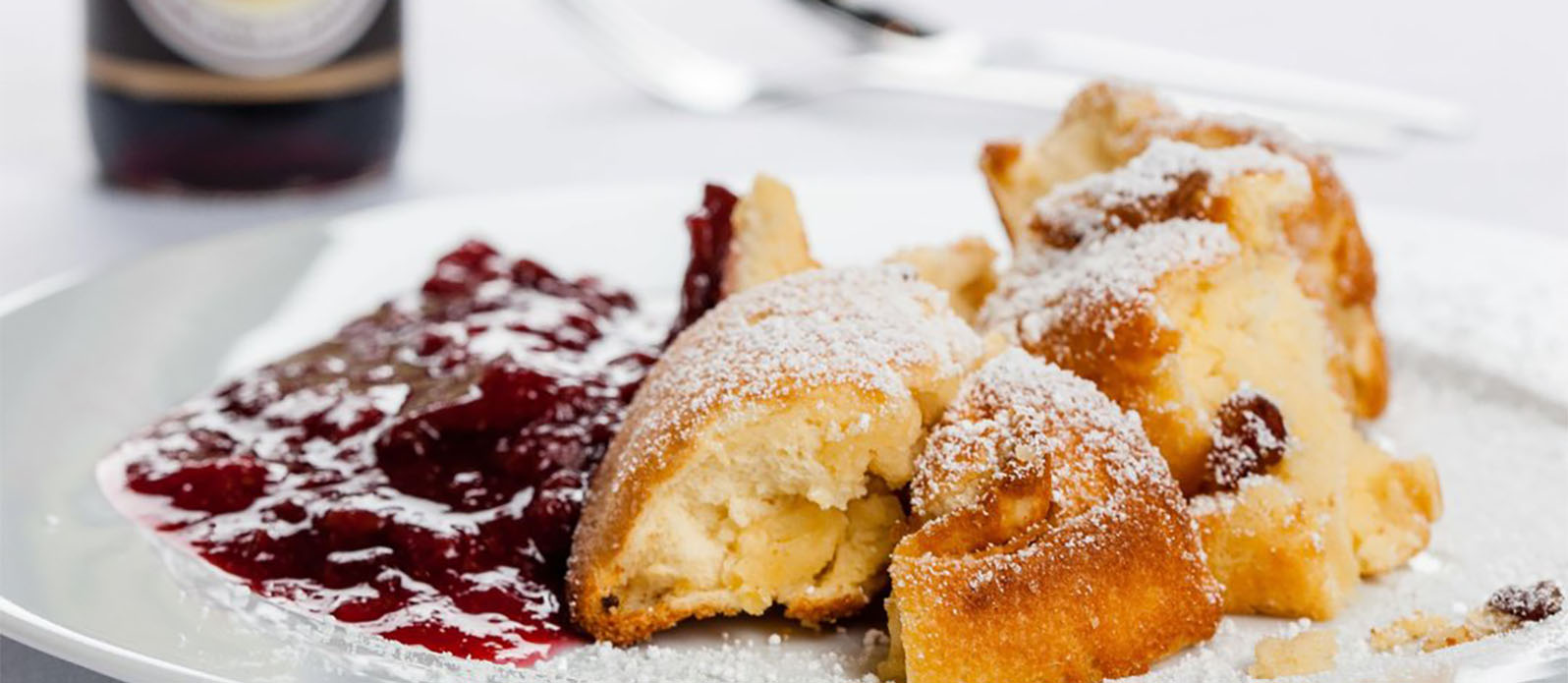 Kaiserschmarren mit Zwetschkenröster | Kikkoman Kaiserschmarren mit Zwetschkenröster | Kikkoman